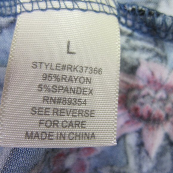 NWT Women's Print/Velvet Trimmed Short Sleeve Top - Picture 7 of 9